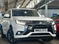 Begagnad Mitsubishi Outlander P-HEV 200 HK (147 kW) 2016 Vit Kombi