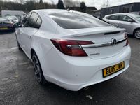 Used Vauxhall Insignia SRi 163 HP (119 kW) 2015 White Hatchback