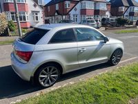 Usado Audi A1 Sport 86 CV (63 kW) 2011 Plateado Utilitario