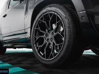 Used Land Rover Defender SE Dynamic 250 HP (183 kW) 2025 Black SUV