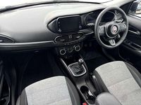 Used Fiat Tipo Cross 100 HP (73 kW) 2022 Silver Hatchback