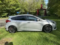 Usado Ford Focus ST 2017 Prateado Citadino