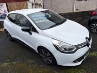 Used Renault Clio IV Dynamique 90 HP (66 kW) 2014 White Hatchback
