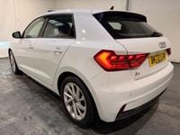 Used Audi A1 Sportback Sport 95 HP (69 kW) 2022 White Hatchback