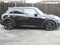 Używany Mini Cooper S Hatch 2019 Czarny Hatchback