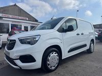 Used Vauxhall Combo Sportive 100 HP (73 kW) 2020 White MPV