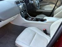 Used Jaguar XE Portfolio 241 HP (177 kW) 2015 Red Sedan