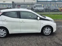 Used Toyota Aygo X-play 69 HP (50 kW) 2016 White Hatchback