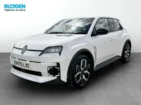 Used Renault 5 E-Tech Komfort 2025 White Hatchback