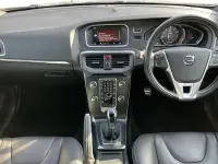 Used Volvo V40 R-Design 122 HP (89 kW) 2019 Hatchback