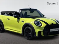 Begagnad Mini Cooper Sport 136 HK (100 kW) 2023 Gul Halvkombi