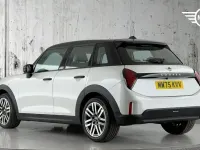 Used Mini Cooper Hatch 113 kW (154 HP) 2025 White Hatchback