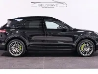 Used Porsche Cayenne Platinum Edition 462 HP (339 kW) 2022 Black SUV