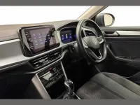 Usado VW T-Roc Life 110 HP (80 kW) 2022 Cinzento SUV