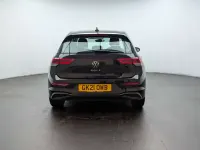 Usado VW Golf VII Life 130 CV (95 kW) 2021 Negro Utilitario