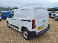 Used Vauxhall Combo S 100 HP (73 kW) 2022 White MPV