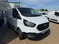 Used Ford Transit Custom 105 HP (77 kW) 2019 White Van
