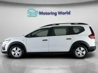 Begagnad Dacia Jogger Essentiel 110 HK (80 kW) 2022 Vit Minibuss