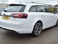Used Vauxhall Insignia Edition 163 HP (119 kW) 2014 White Estate