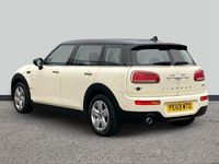 Used Mini Cooper Clubman Classic 136 HP (100 kW) 2019 White Estate