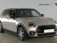 Usado Mini Cooper Clubman Exclusive 134 CV (98 kW) 2022 Gris Familiar