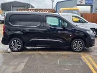 Second-hand Citroën Berlingo 100 CP (73 kW) 2019 Negru Monovolum