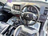 Used Mitsubishi L200 2015 White Pickup