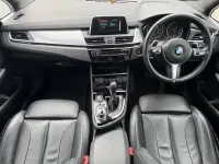 Begagnad BMW 218 M Sport 2018 Blå Kombi