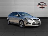 Used Ford Focus Zetec 110 HP (80 kW) 2011 Silver Hatchback