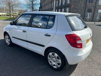 Used Skoda Fabia 2009 White Hatchback