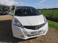 Used Honda Jazz EX-L 99 HP (72 kW) 2013 White Hatchback