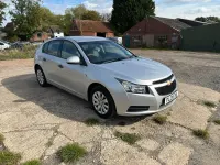 Used Chevrolet Cruze LS 2013 Silver Hatchback