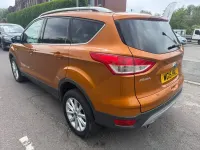 Używany Ford Kuga Titanium 180 KM (132 kW) 2015 Pomarańczowy SUV