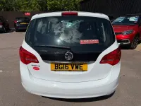 Begagnad Vauxhall Meriva 2016 Vit Minibuss