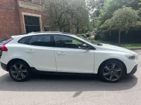 Used Volvo V40 2015 White Hatchback
