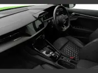 Usado Audi RS3 Sport 400 CV (294 kW) 2022 Verde Berlina