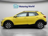 Used Kia Stonic 99 HP (72 kW) 2022 Yellow SUV