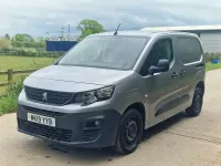 Second-hand Peugeot Partner 100 CP (73 kW) 2019 Gri Monovolum