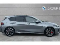 Usado BMW 120 M Sport 156 CV (114 kW) 2025 Gris Utilitario
