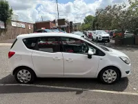 Used Vauxhall Meriva 136 HP (100 kW) 2015 White MPV