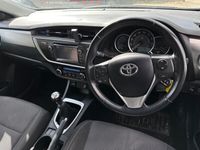 used Toyota Auris 1.6 V-Matic Icon 5dr