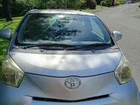 Usado Toyota iQ 68 HP (50 kW) 2009 Prateado Citadino