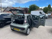 Begagnad Citroën C1 VTR Sport 68 HK (50 kW) 2010 Grön Halvkombi
