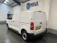 Used Citroën Dispatch 100 HP (73 kW) 2023 White MPV