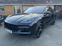 Usado Porsche Cayenne Turbo S 680 HP (500 kW) 2022 Preto SUV