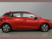 Used Hyundai i20 Advanced 100 HP (73 kW) 2025 Dragon red Hatchback