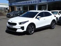 Usado Kia XCeed 118 HP (86 kW) 2021 Branco SUV