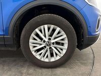Używany VW T-Roc Life 150 KM (110 kW) 2023 Niebieski SUV