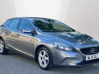 Used Volvo V40 122 HP (89 kW) 2015 Hatchback