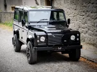 Used Land Rover Defender 122 HP (89 kW) 2009 Black Estate